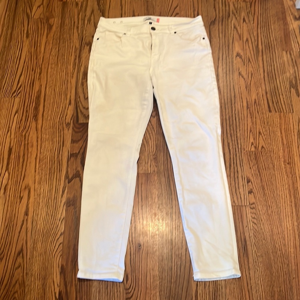 Cabi high skinny white jeans